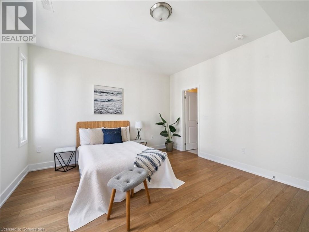 18 BRU-LOR Lane, 