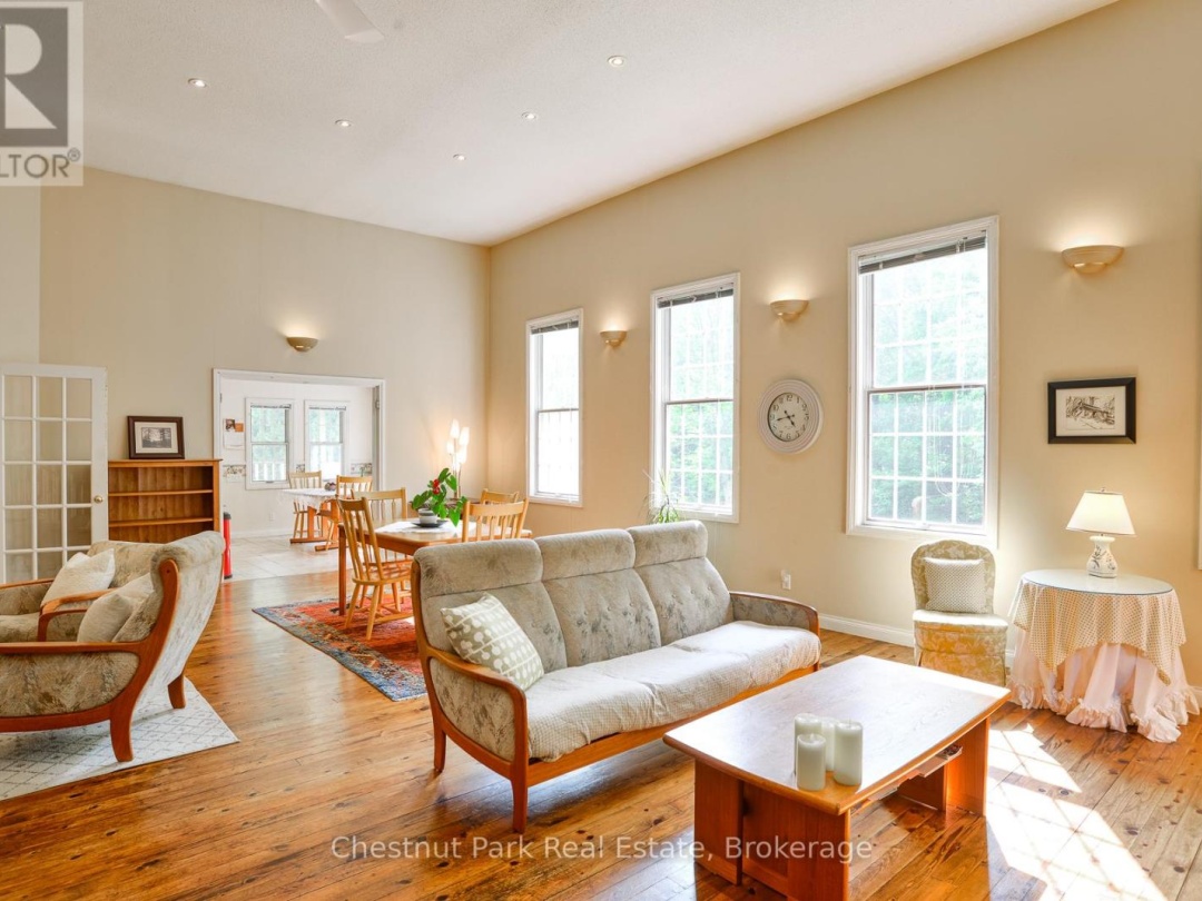 628 LYNX LAKE ROAD, 