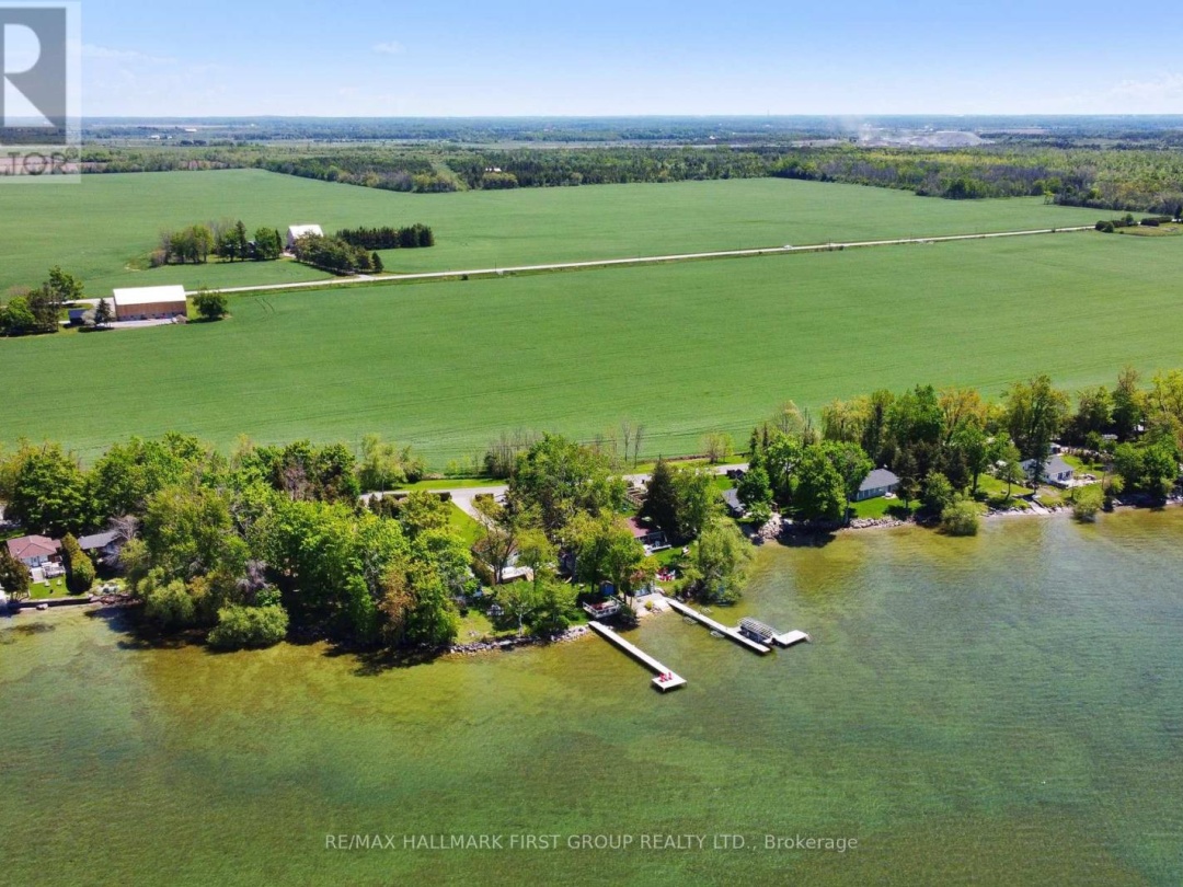 2196 Lakeshore Drive, Lake Simcoe