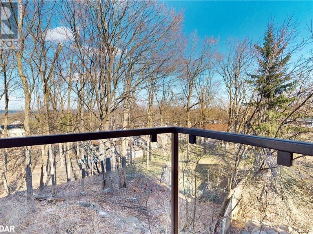 486 Laclie Street Unit# 304, Orillia