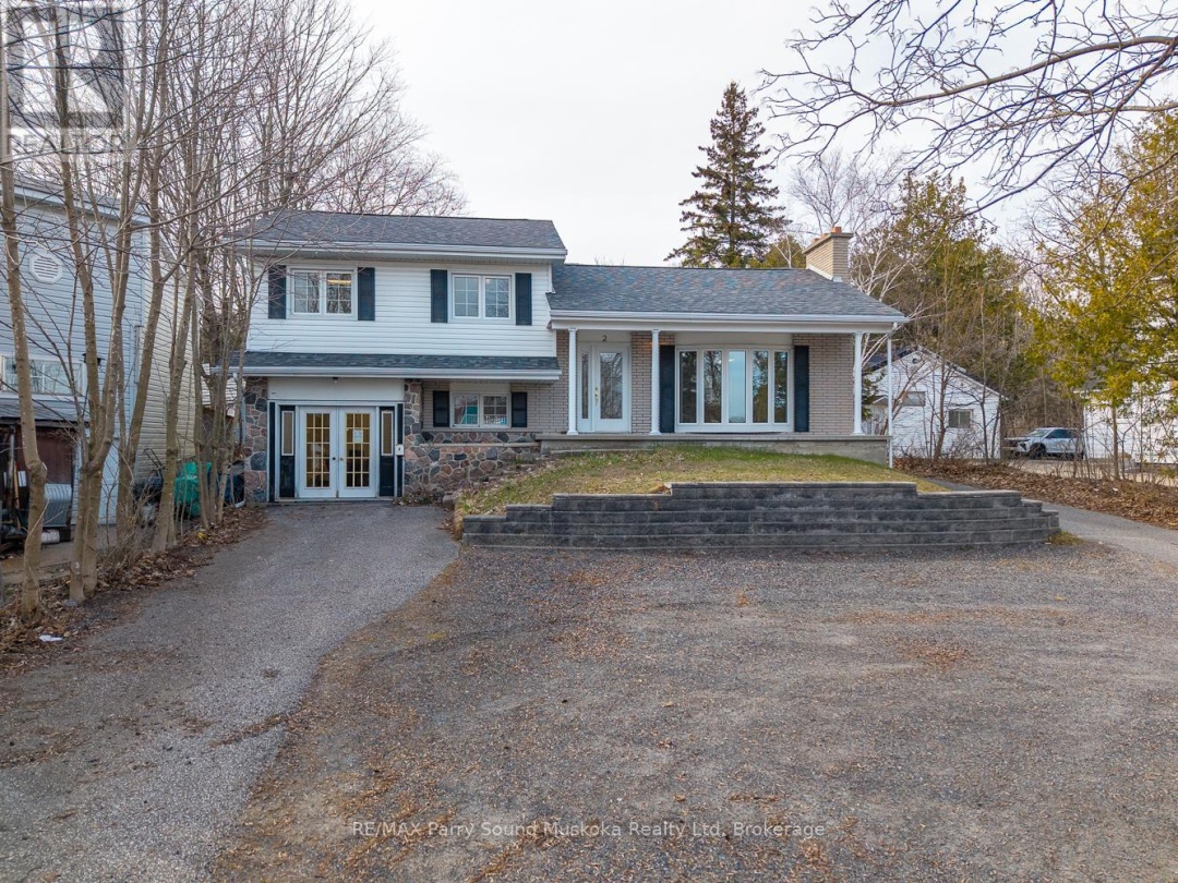 2 WILLIAM STREET, Parry Sound
