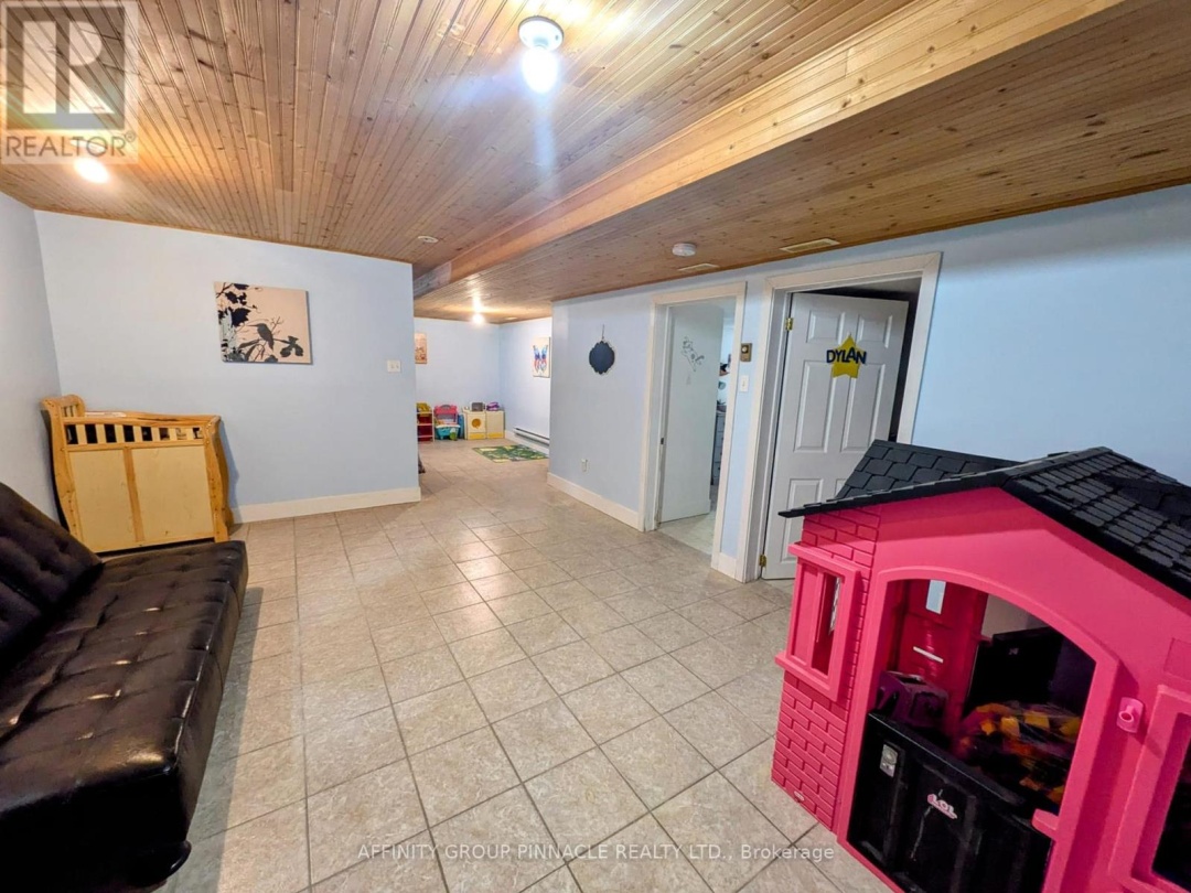 3462 MONCK ROAD, 