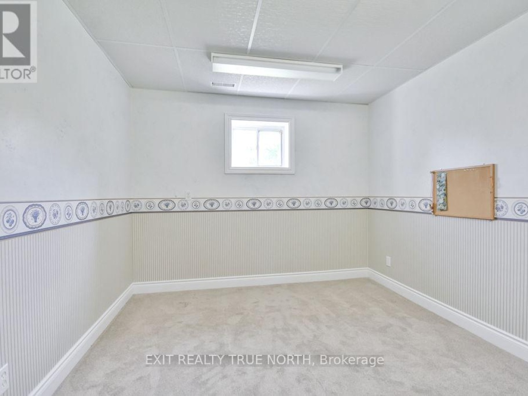 16 Hepinstall Place, Oro-Medonte