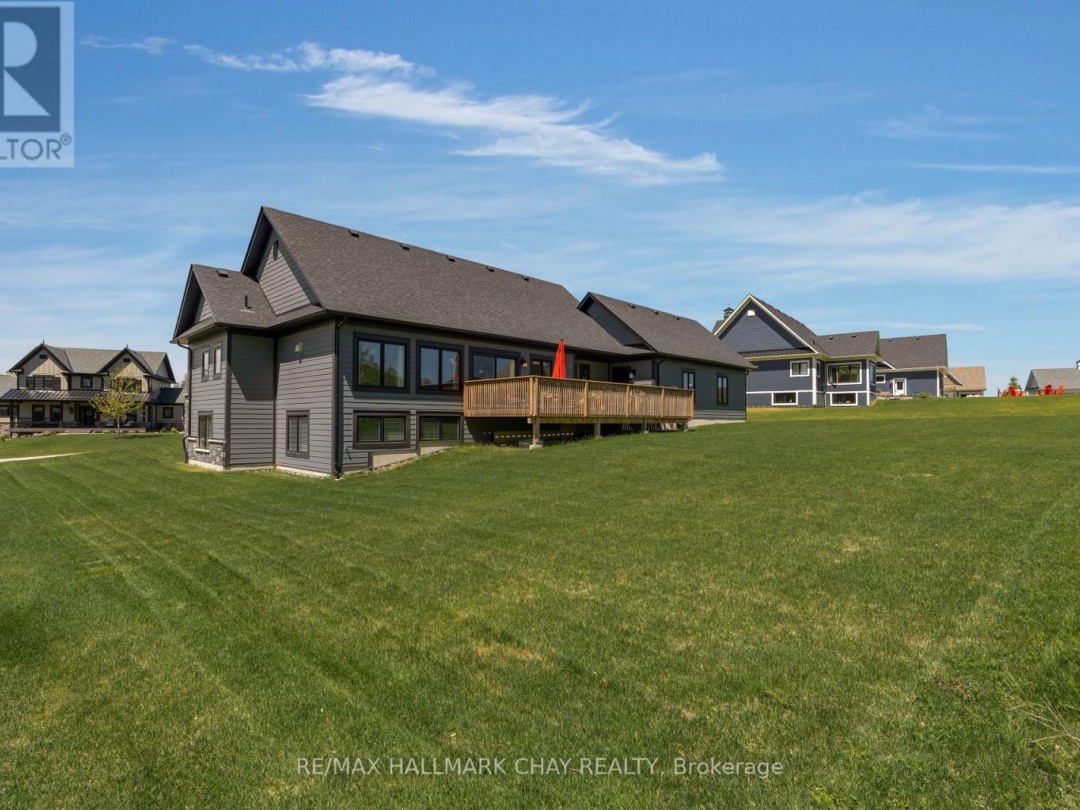 43 Thoroughbred Drive, Oro-Medonte