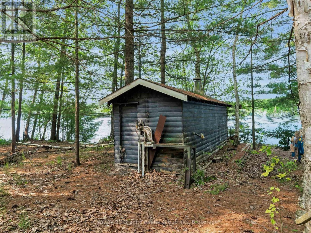 1141 Kanawa Lane, Kushog Lake