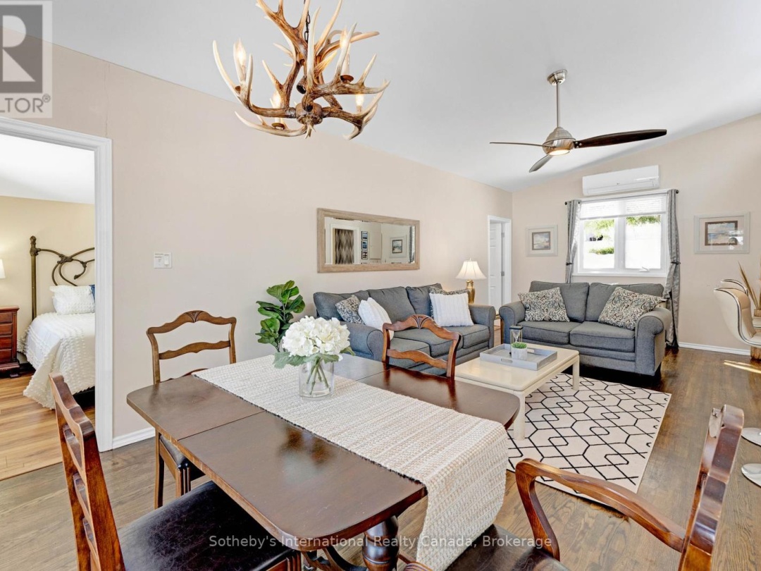 1028 Hillcrest Lane, Halls Lake