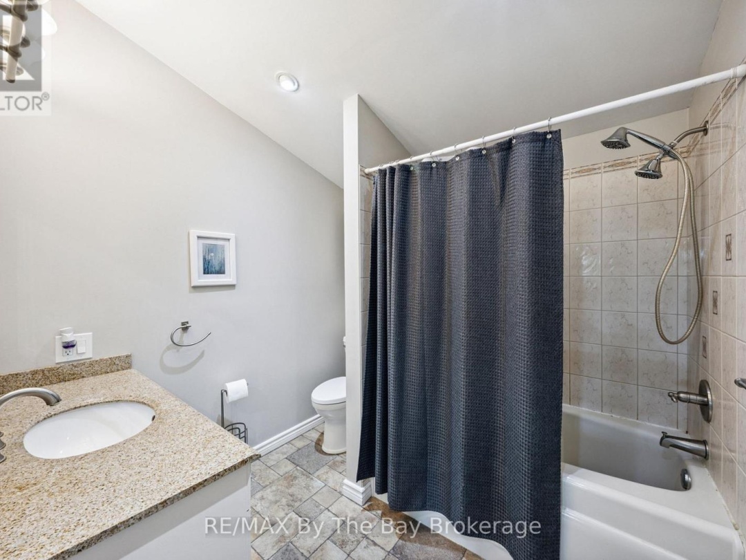 25 HEATHVALLEY TRAIL, 