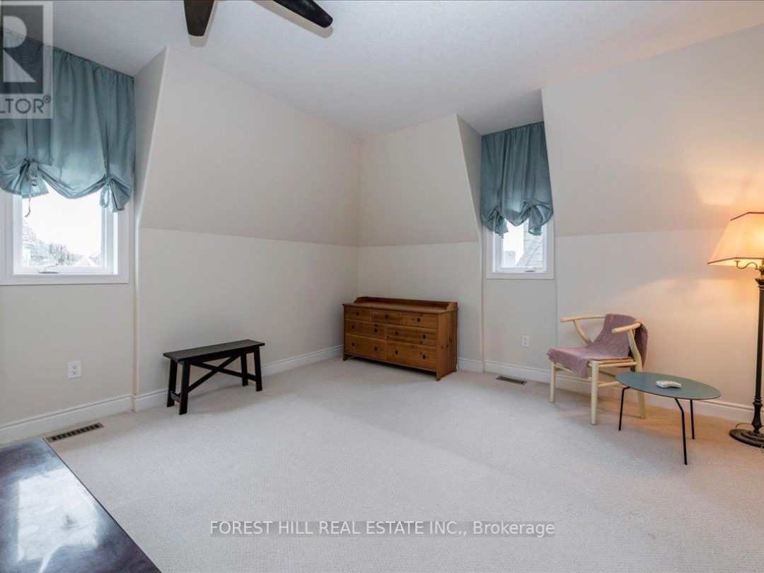 10 - 10 INVERMARA COURT, Lake Simcoe