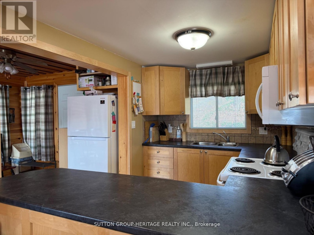 1930 Alsop Road, Glamor Lake