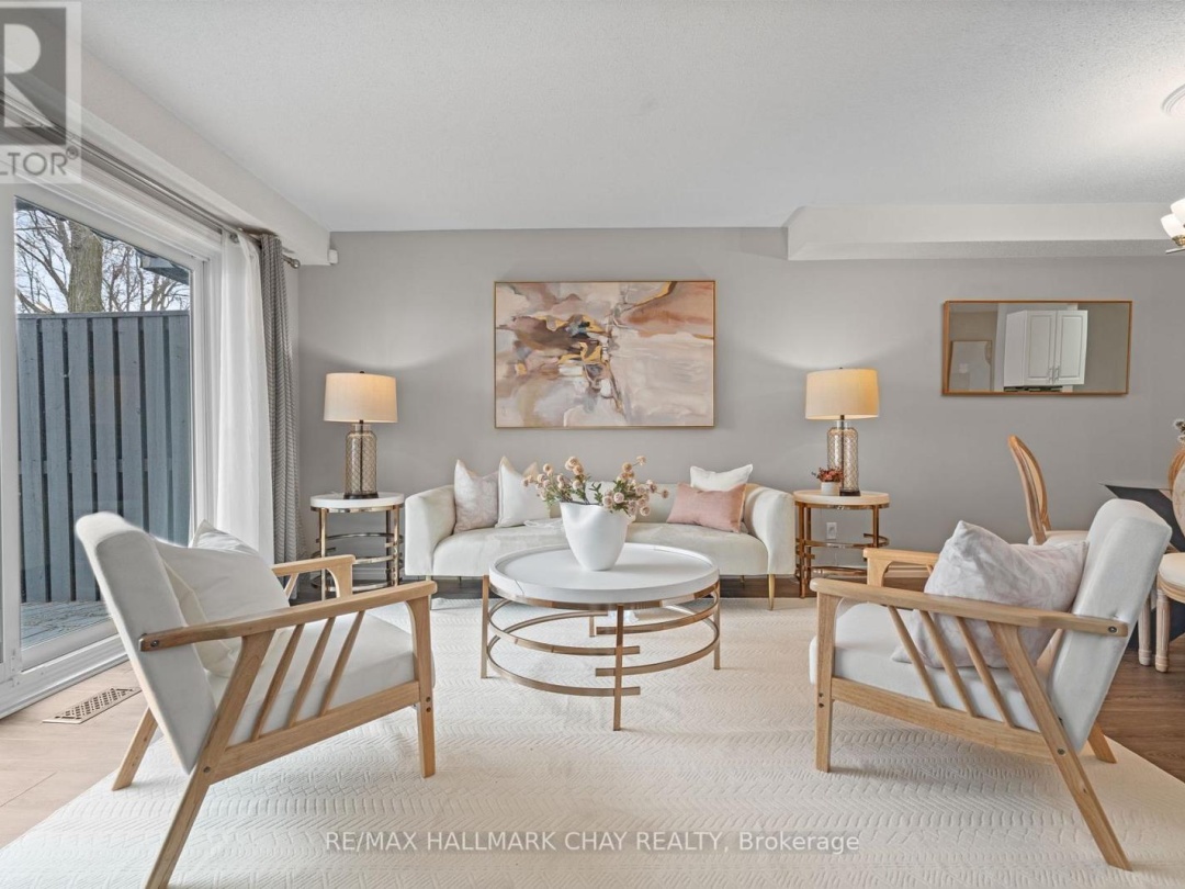 4 - 1 OLIVE CRESCENT, 