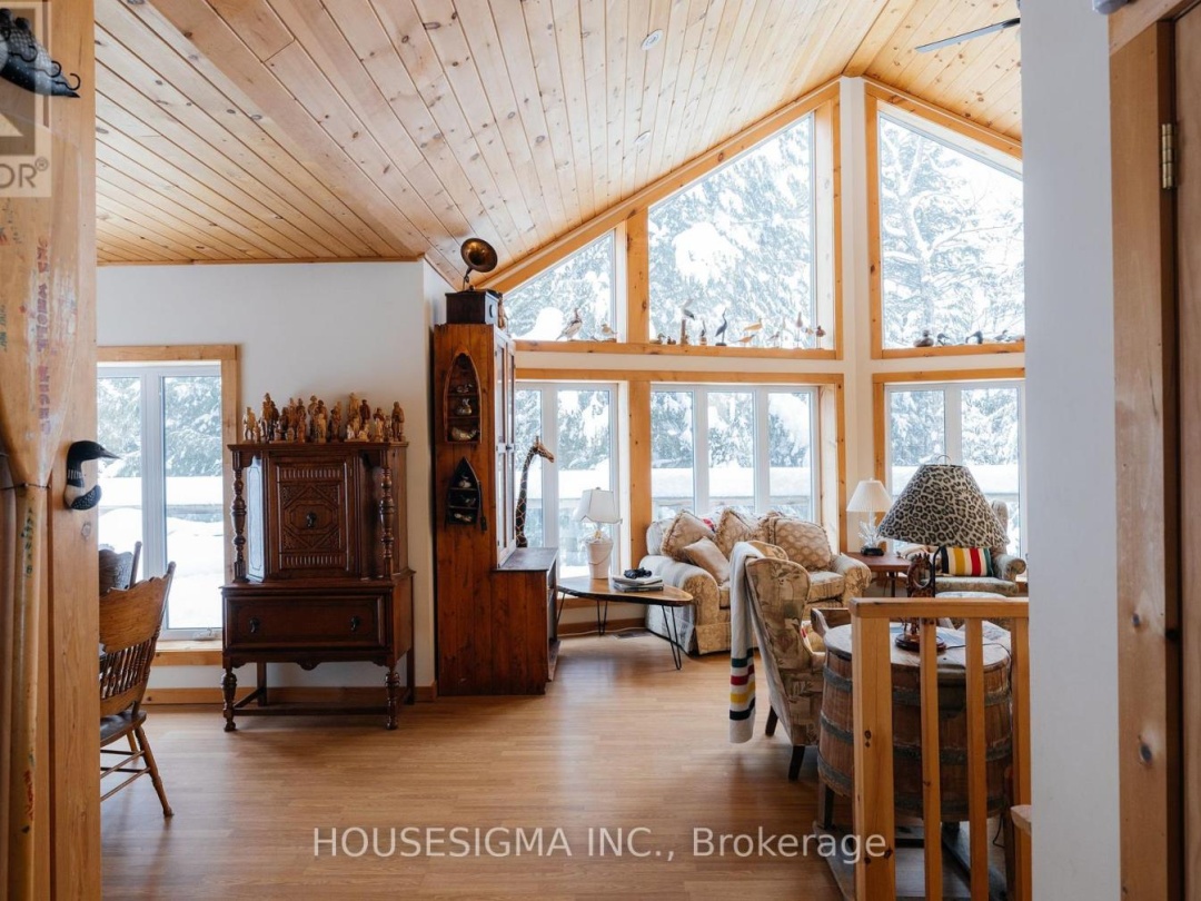 1208 Minnow Drive, Kennisis Lake