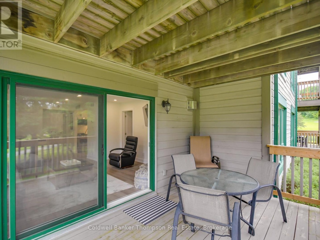 105 32 Deerhurst Greens Drive, Peninsula Lake