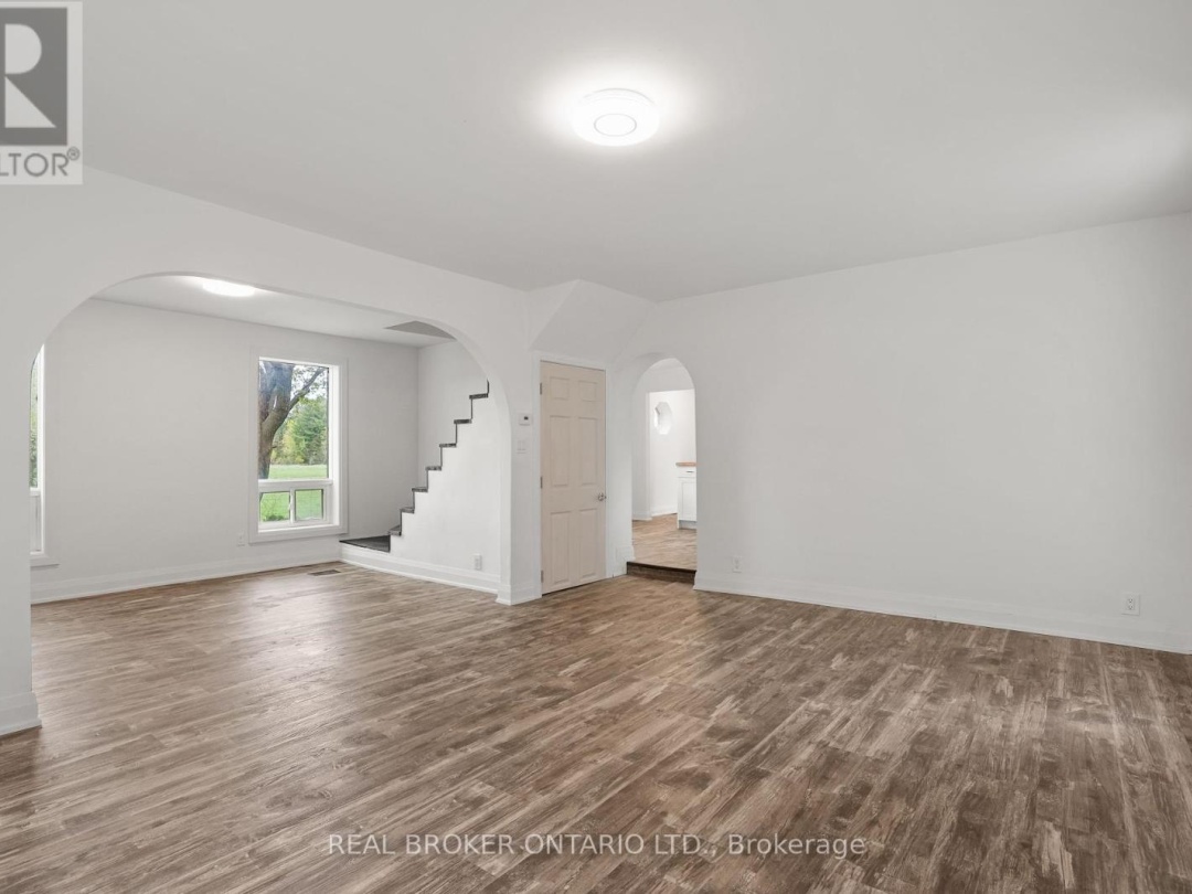 261 PORTAGE ROAD, Canal Lake
