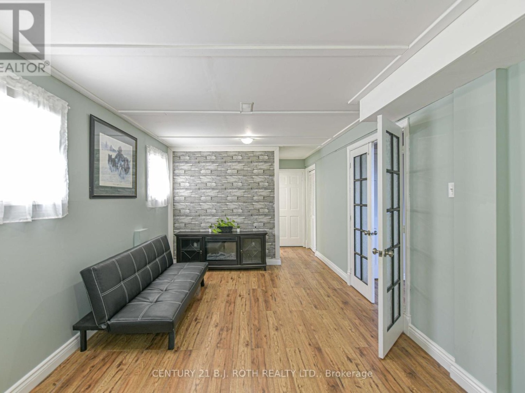 7576 CRONK SIDE ROAD, 