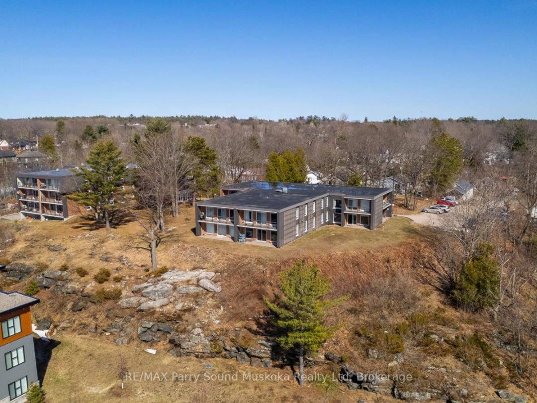 205 100 Beaconview Heights, Parry Sound