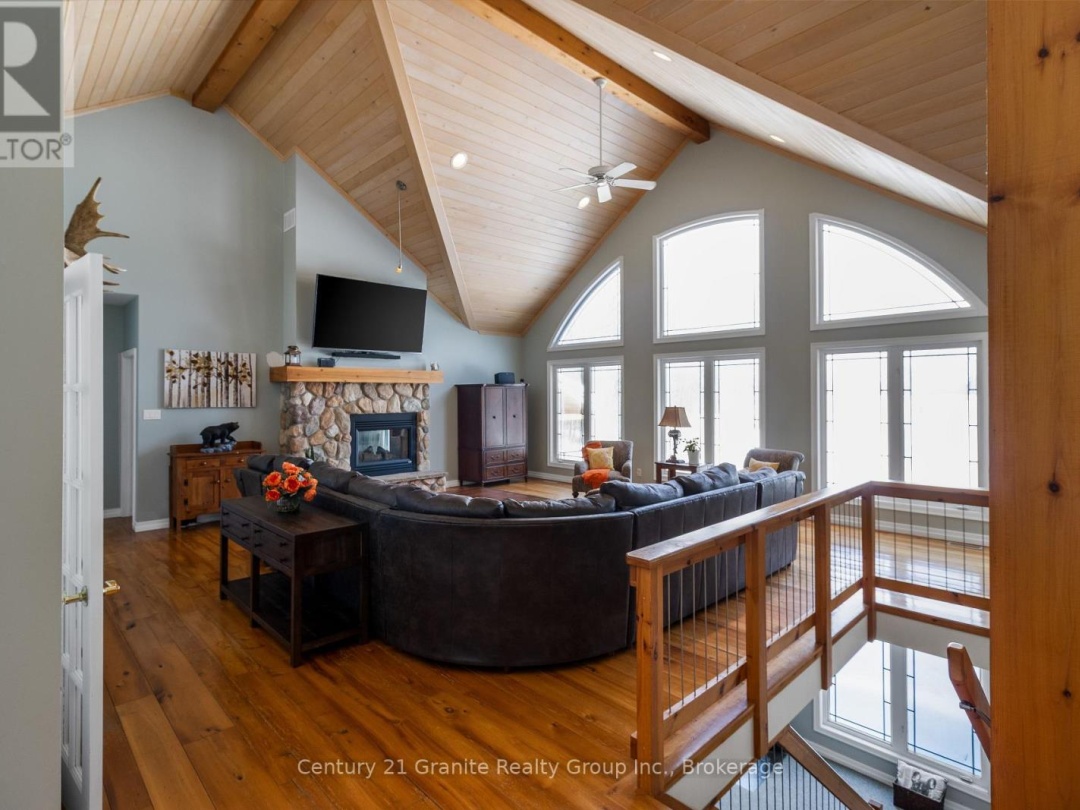 1047 Bonis Lane, Mountain Lake