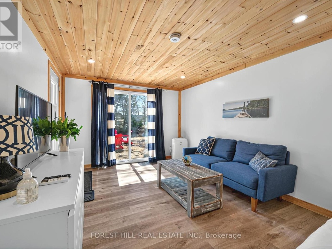 31 Glen Acres Road, Big East Lake