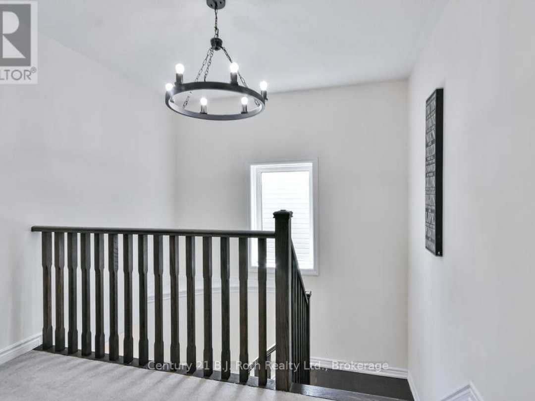 3040 ORION BOULEVARD, Orillia
