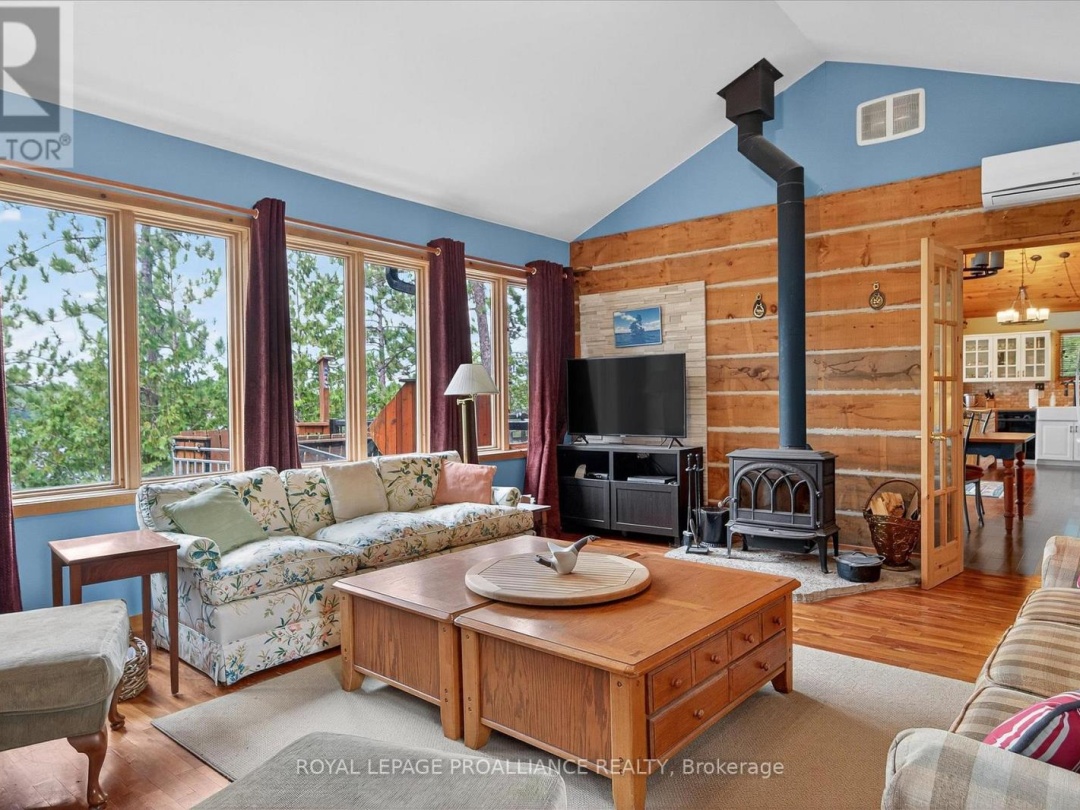 1051 TAPOKE LANE, 