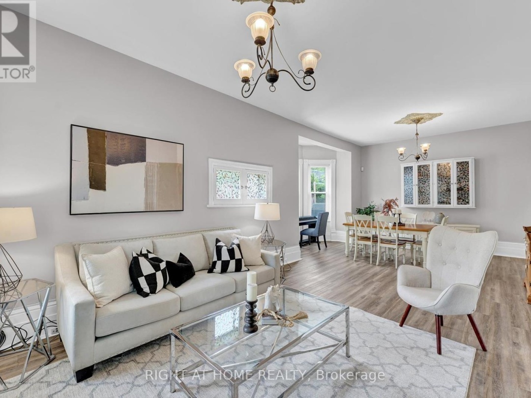 182 Nottawasaga Street, Orillia