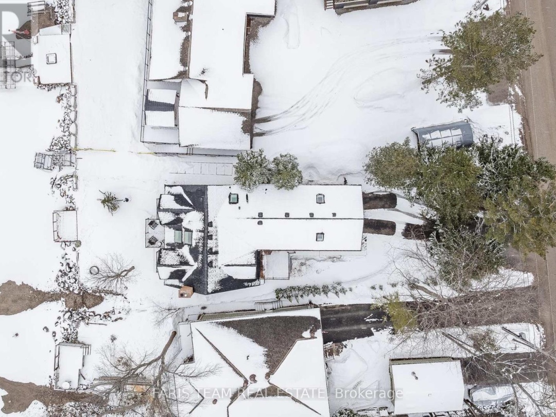 238 Robins Point Road, Georgian Bay
