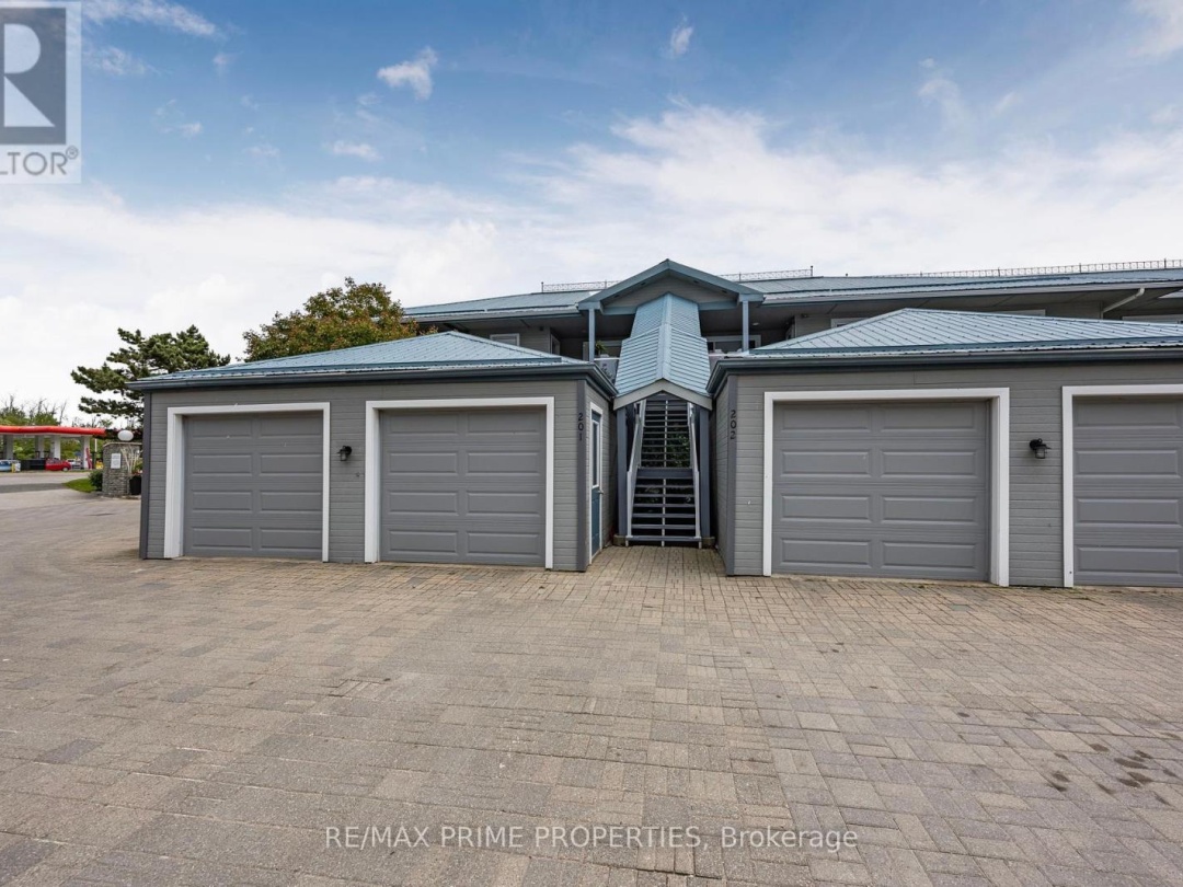 201 - 585 ATHERLEY ROAD, 