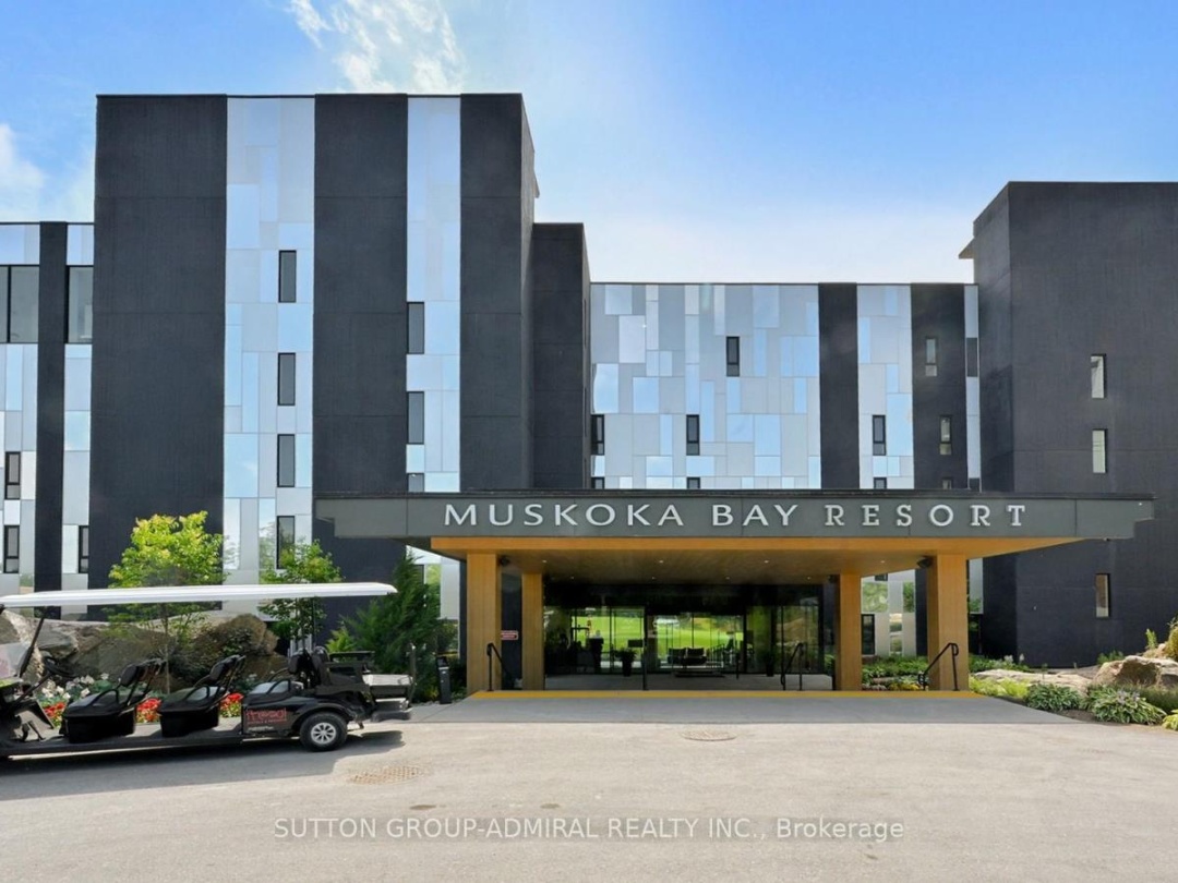 209 - 120 CARRICK TRAIL, 