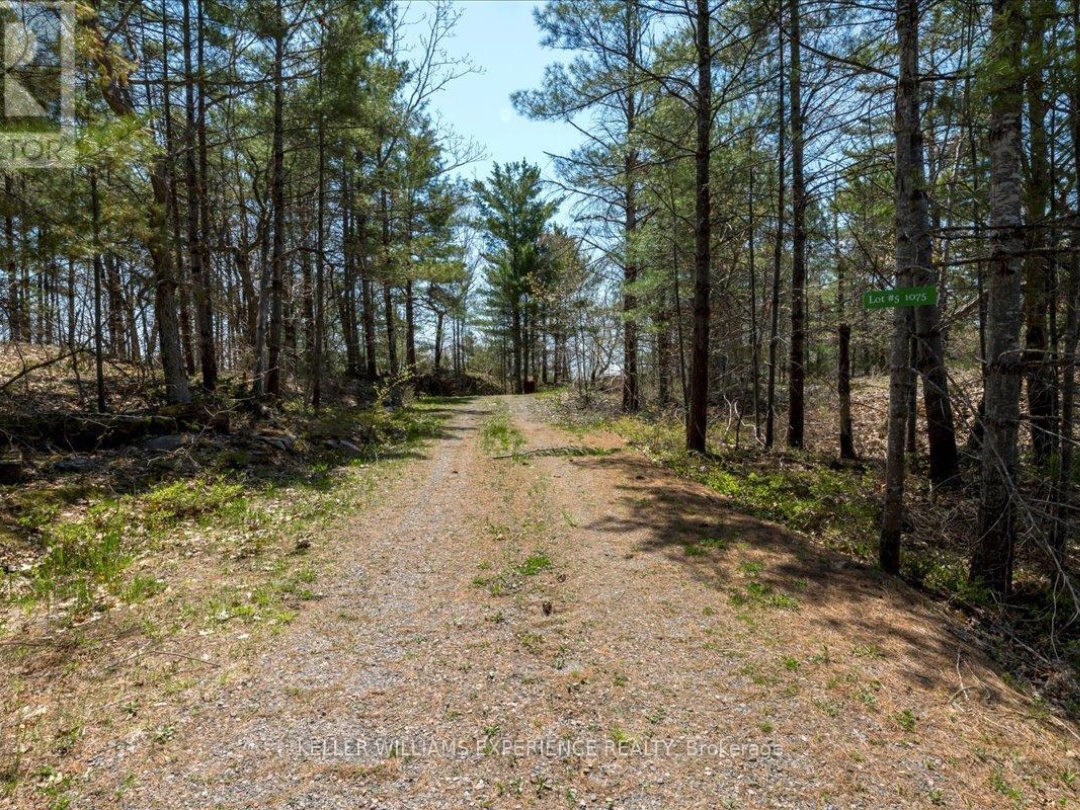 1075 Heintzman Gate W, Sparrow Lake