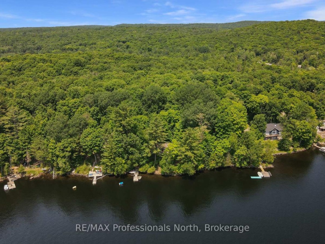 1089 AUTUMN LANE, 