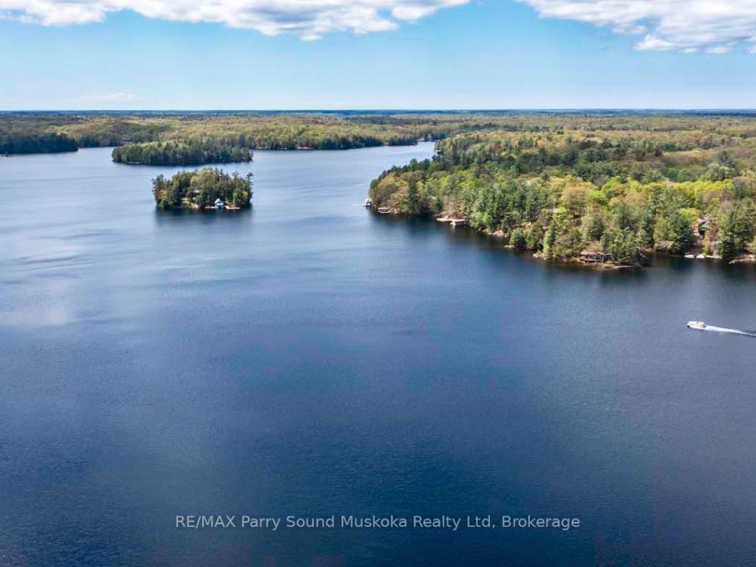 33 HOUSTON LANE, Otter Lake