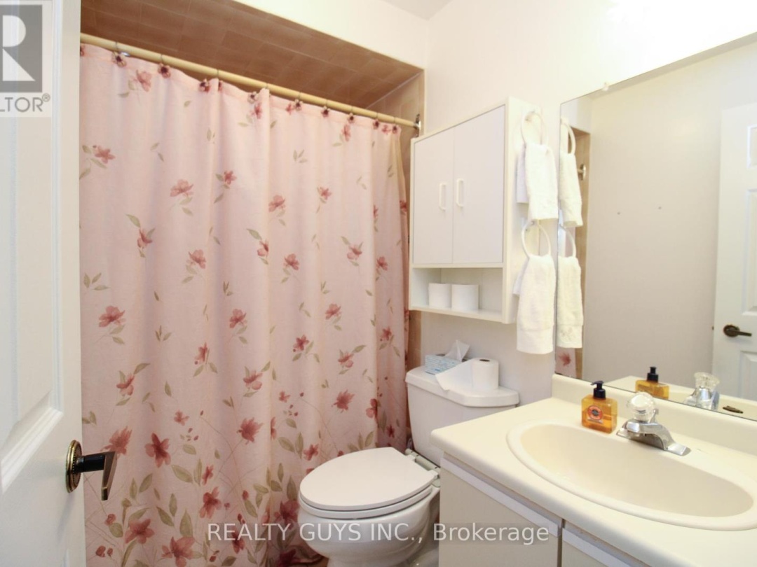 #204 - 200 EAST STREET S, 