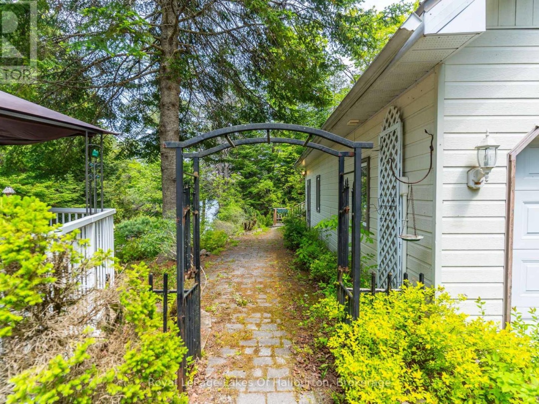 1700 Kushog Lake Road, Kushog Lake