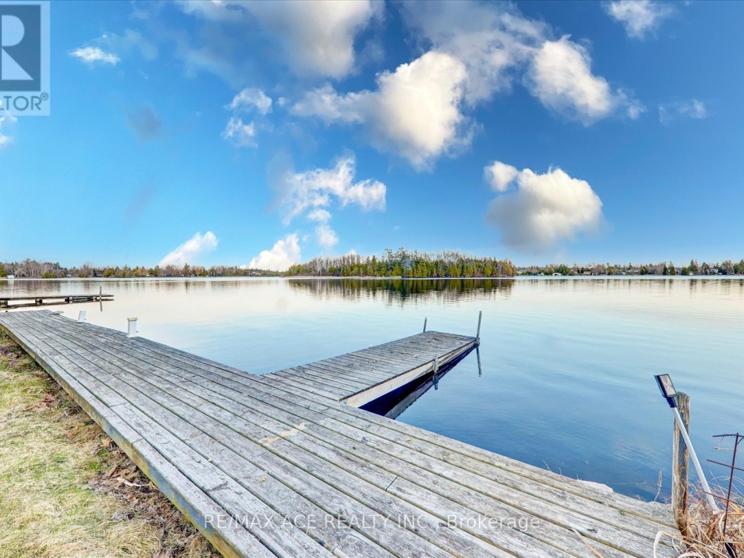 1308 Portage Road, Mitchell Lake