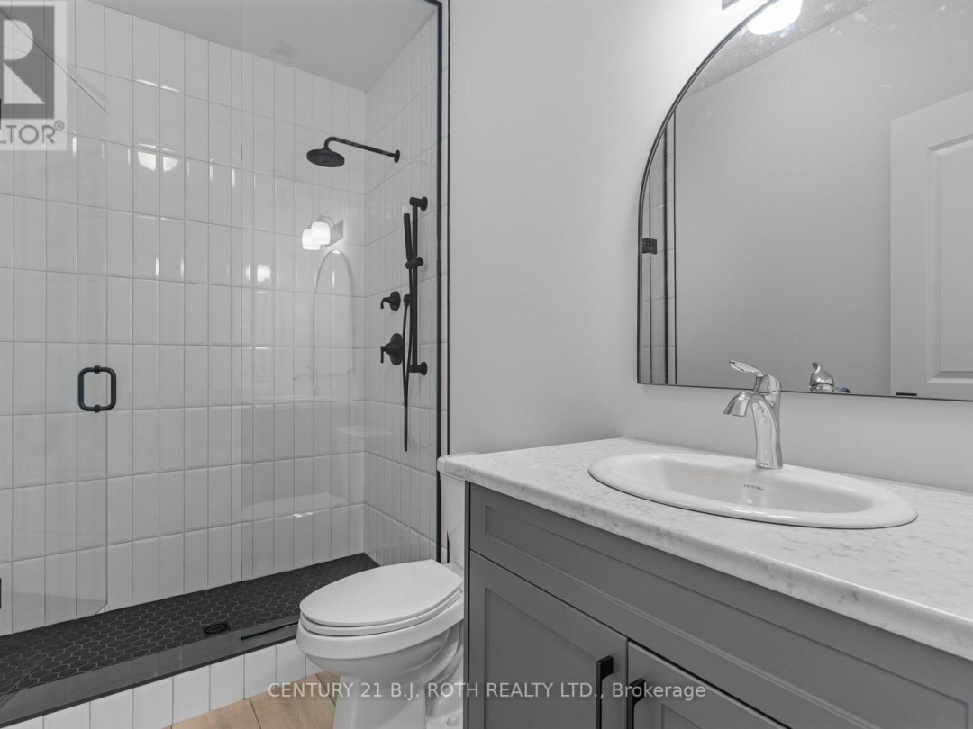 8 CLYDESDALE COURT, 