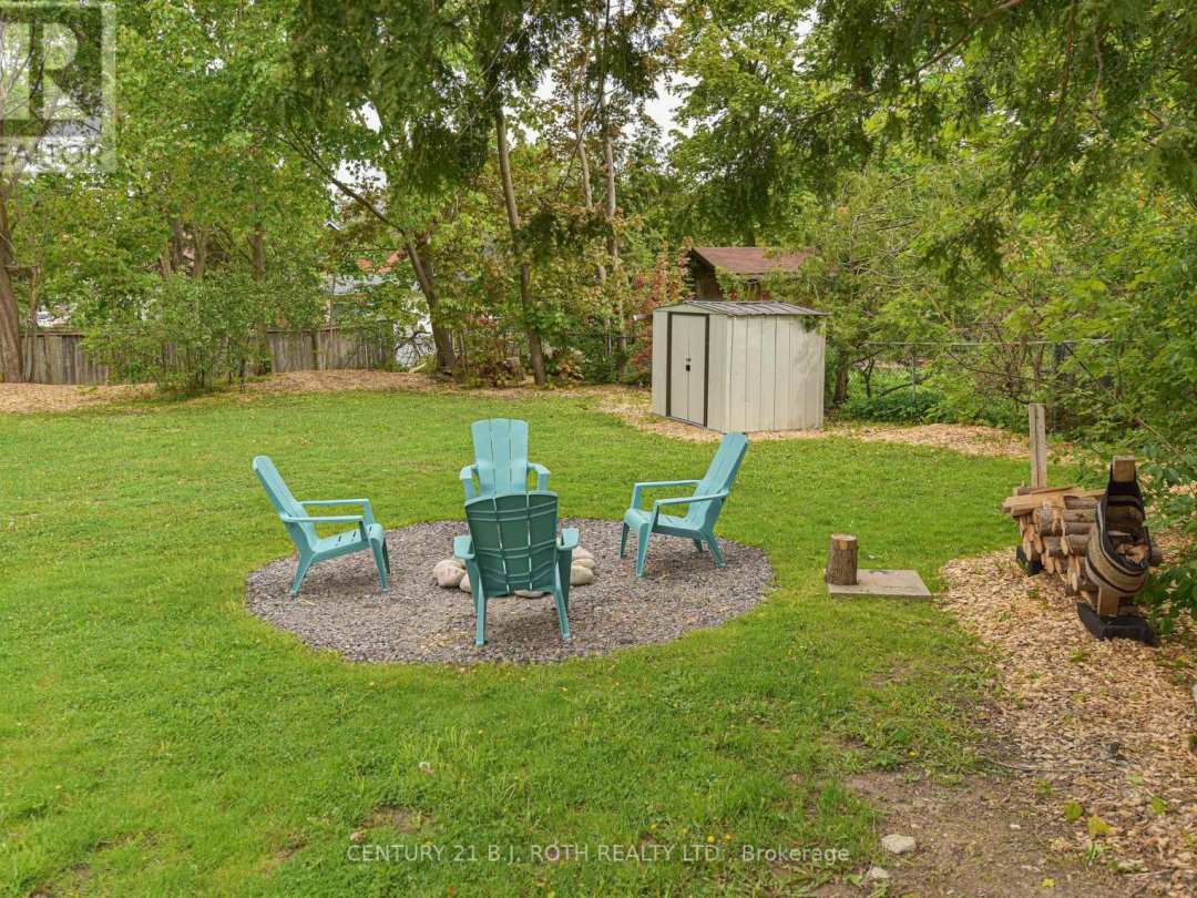 274 MISSISSAGA STREET W, 