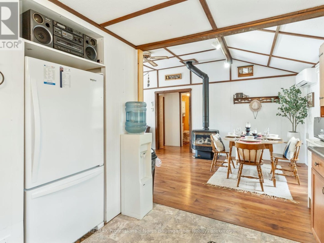 1004 Wilson Heights Trail, Haliburton Lake