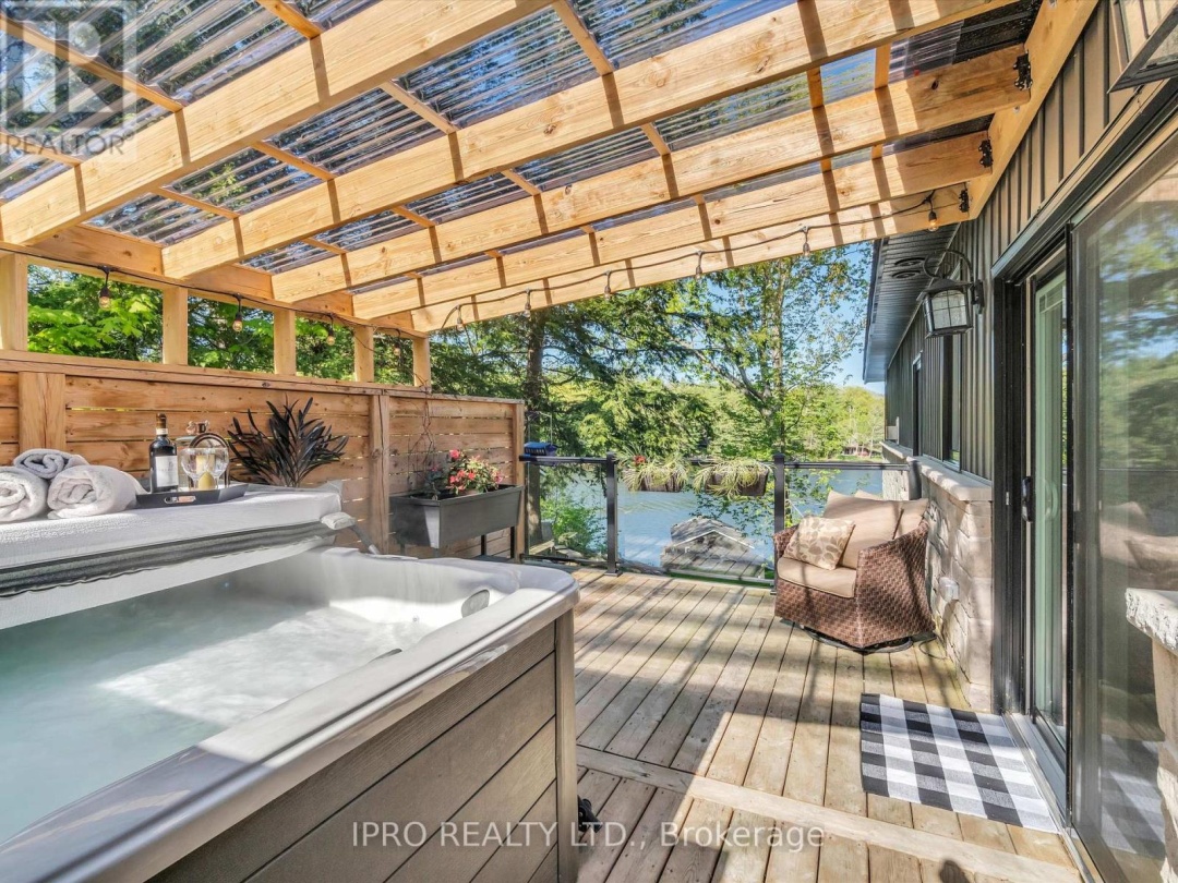 1907 Island Road, Gloucester Pool