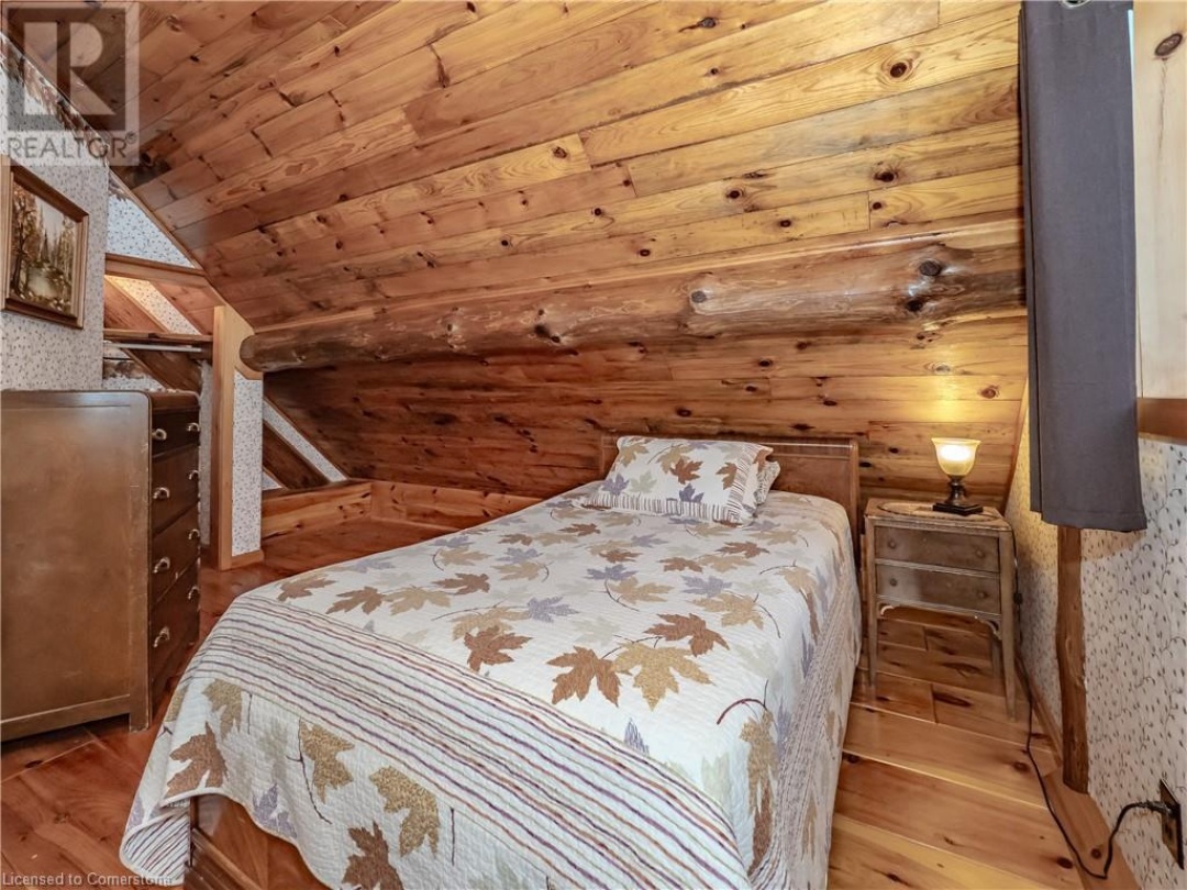 1696 HIGHWAY 118 E, 