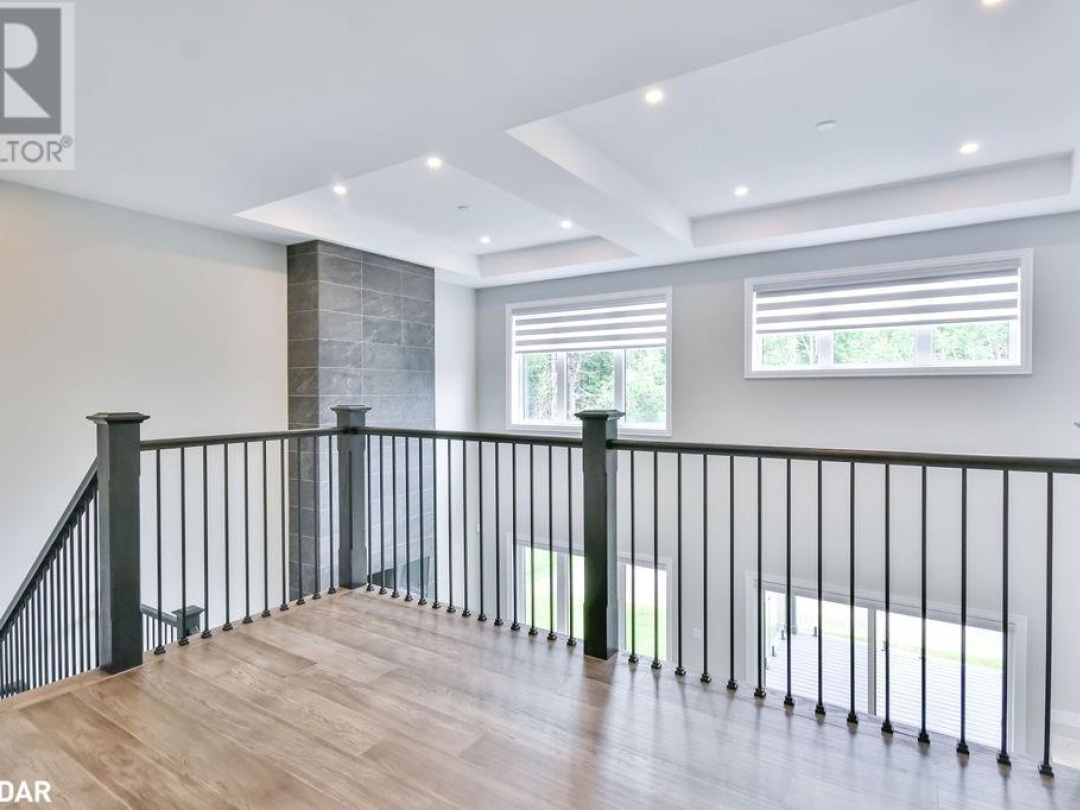 4 CLYDESDALE Court, 