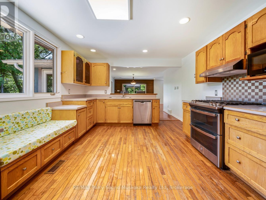 9 ADDIE STREET, 