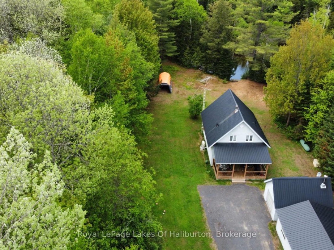 1675 BRAELOCH ROAD, Kennisis Lake