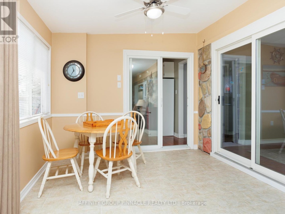 11 LAKEVIEW CRESCENT, 