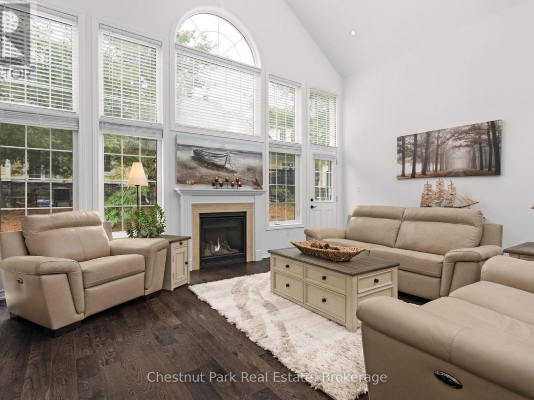 25 Durham Road, Muskoka River