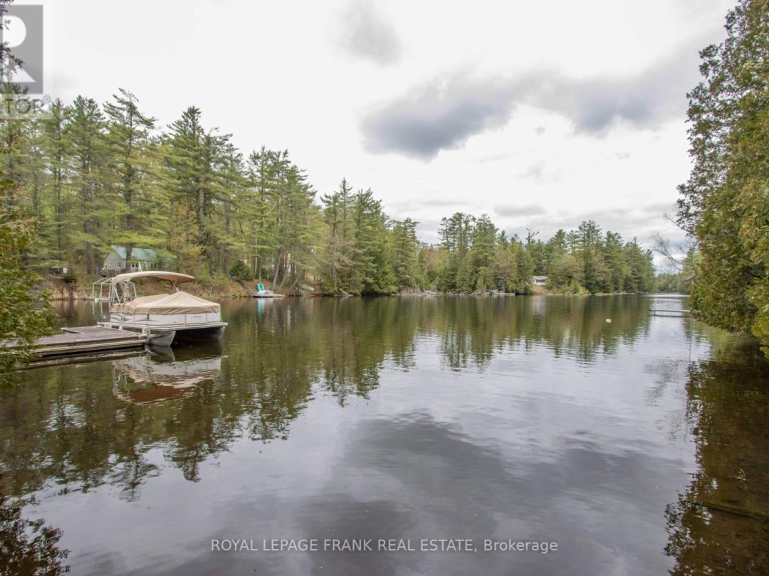 1070 Towering Oaks Trail, Gull Lake