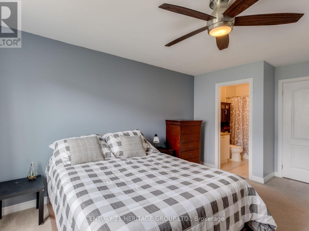 64 - 800 WEST RIDGE BOULEVARD, 
