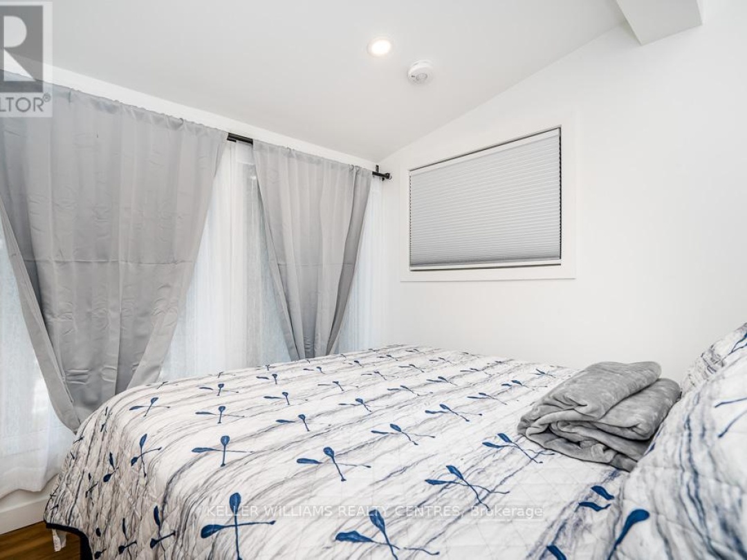 6 CURRIE LANE, 