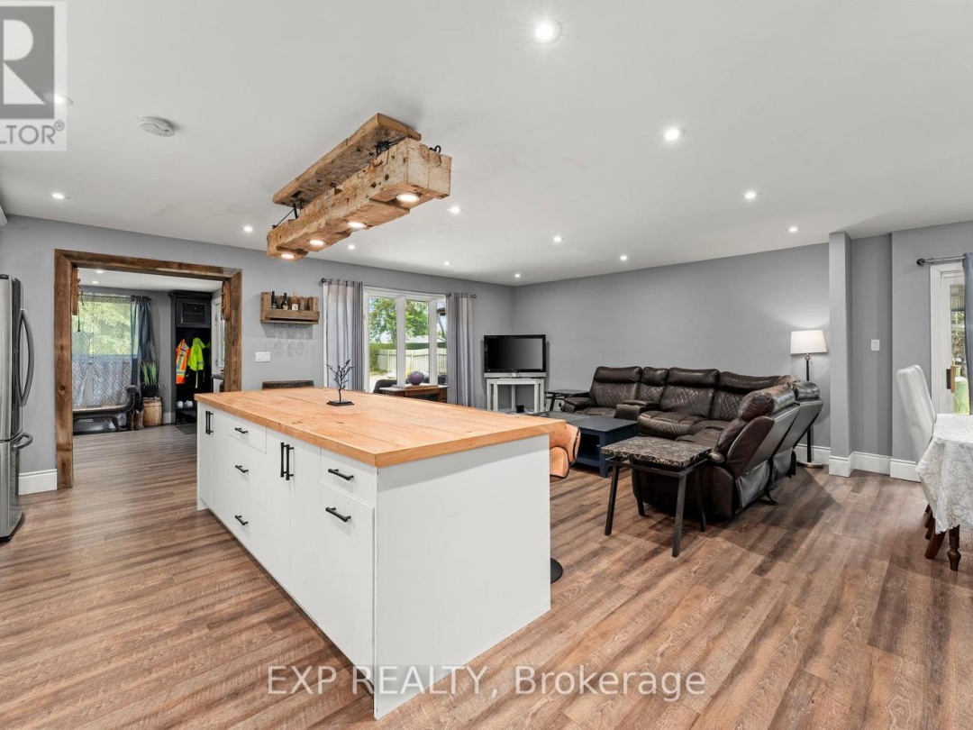 24115 THORAH PARK BOULEVARD, 