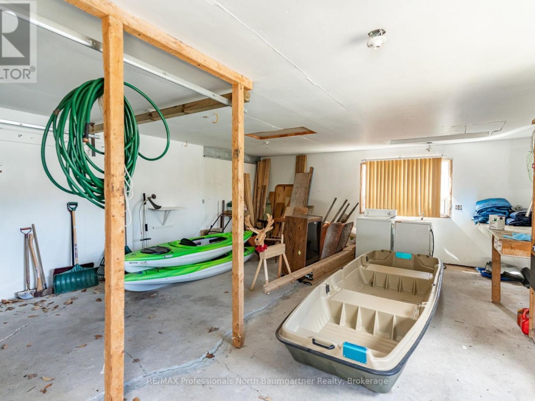 1053 Mink Road, Long Lake