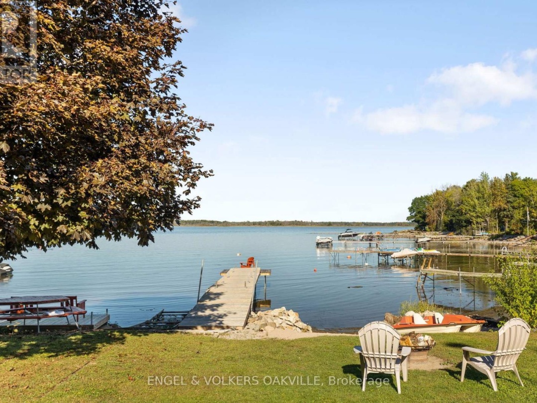 216 ROBINS POINT ROAD, 