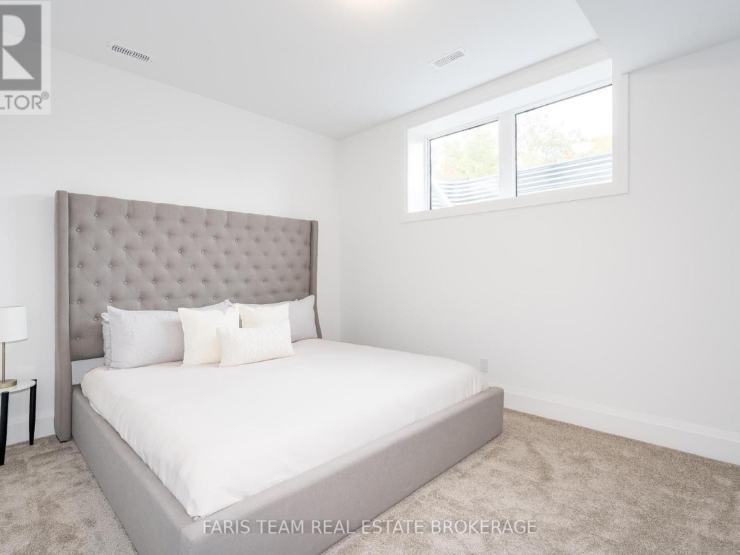 17 CLYDESDALE COURT, 